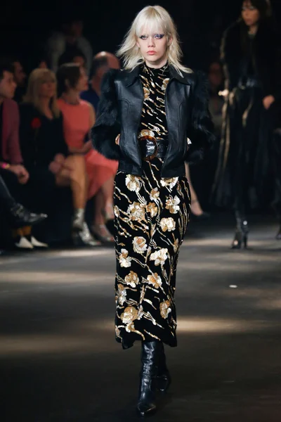Look 68